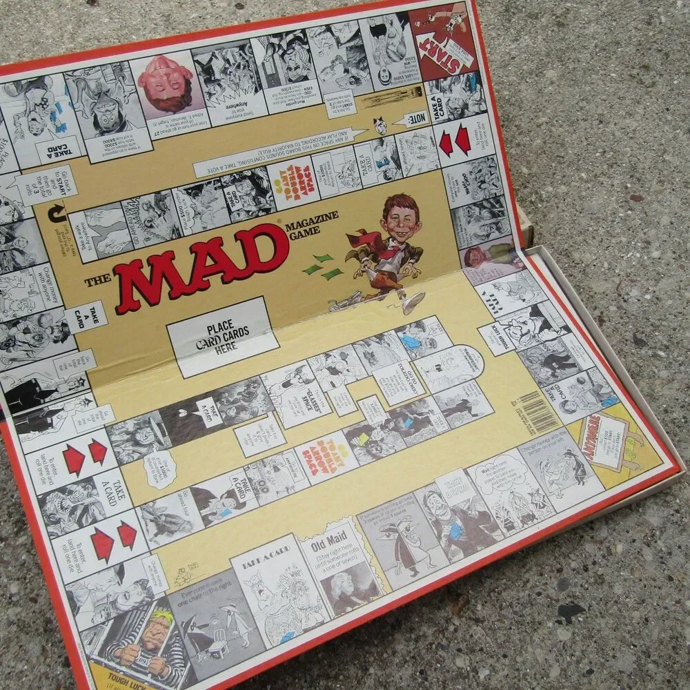 Vintage 1979 The MAD Magazine Game Parker Brothers Board Game Complete w/ Money